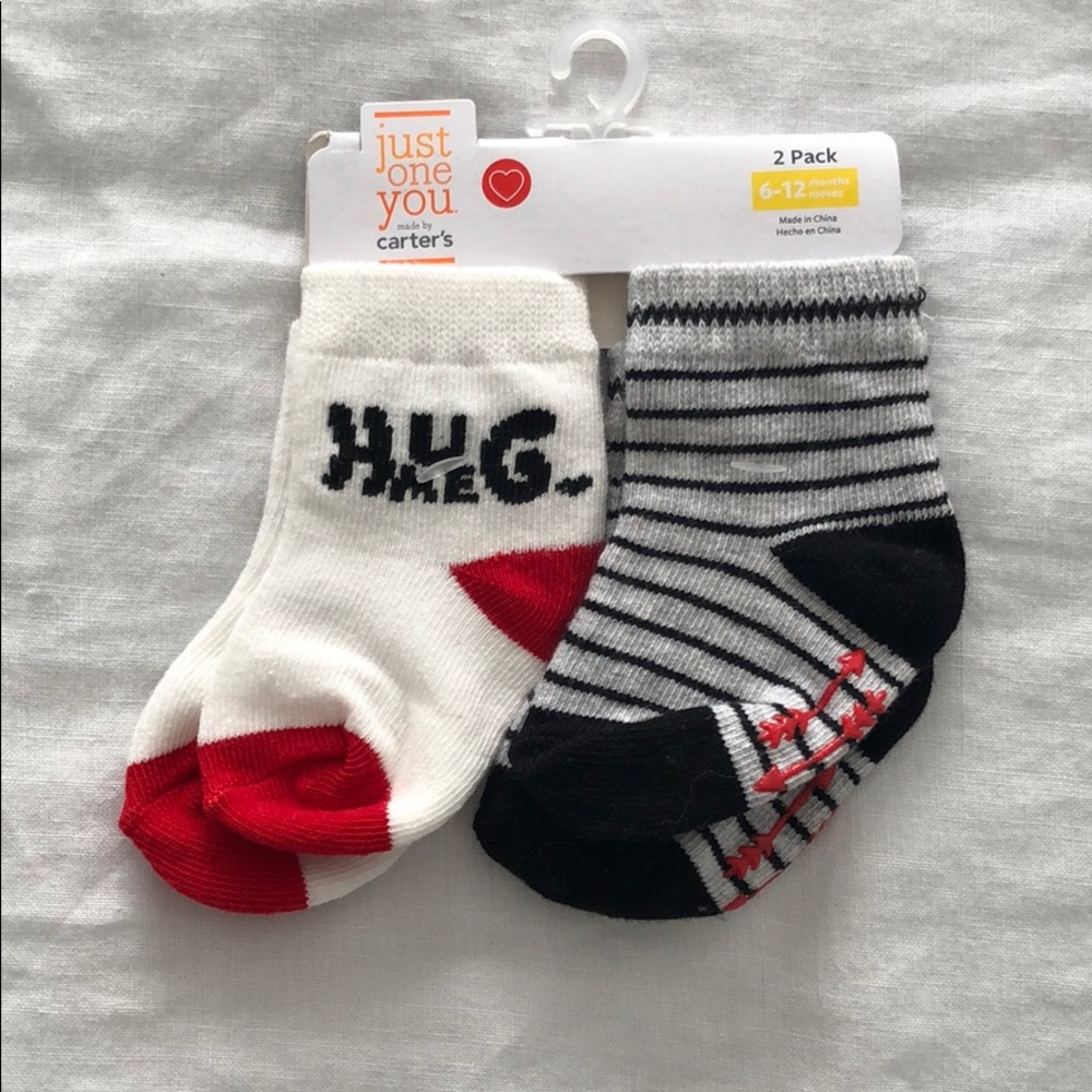 NWT Valentine’s Day 2 pack socks 6-12 mo